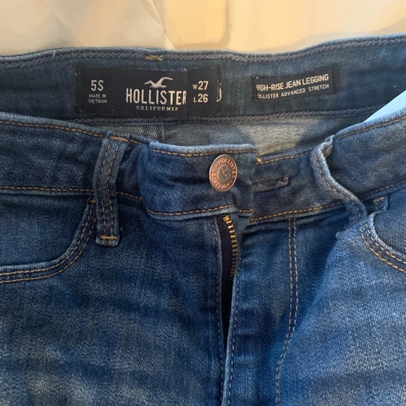 Hollister High rise jeans